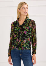 Load image into Gallery viewer, The Cassie Shirt