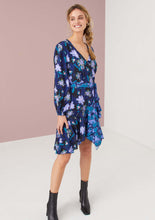 Load image into Gallery viewer, The Megan Dress